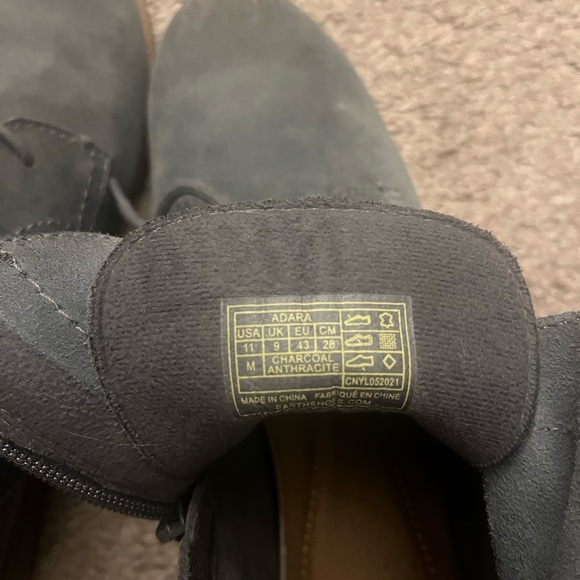 ORIGINS dusty blue color bootie with zipper inside size 11 - Picture 5 of 5